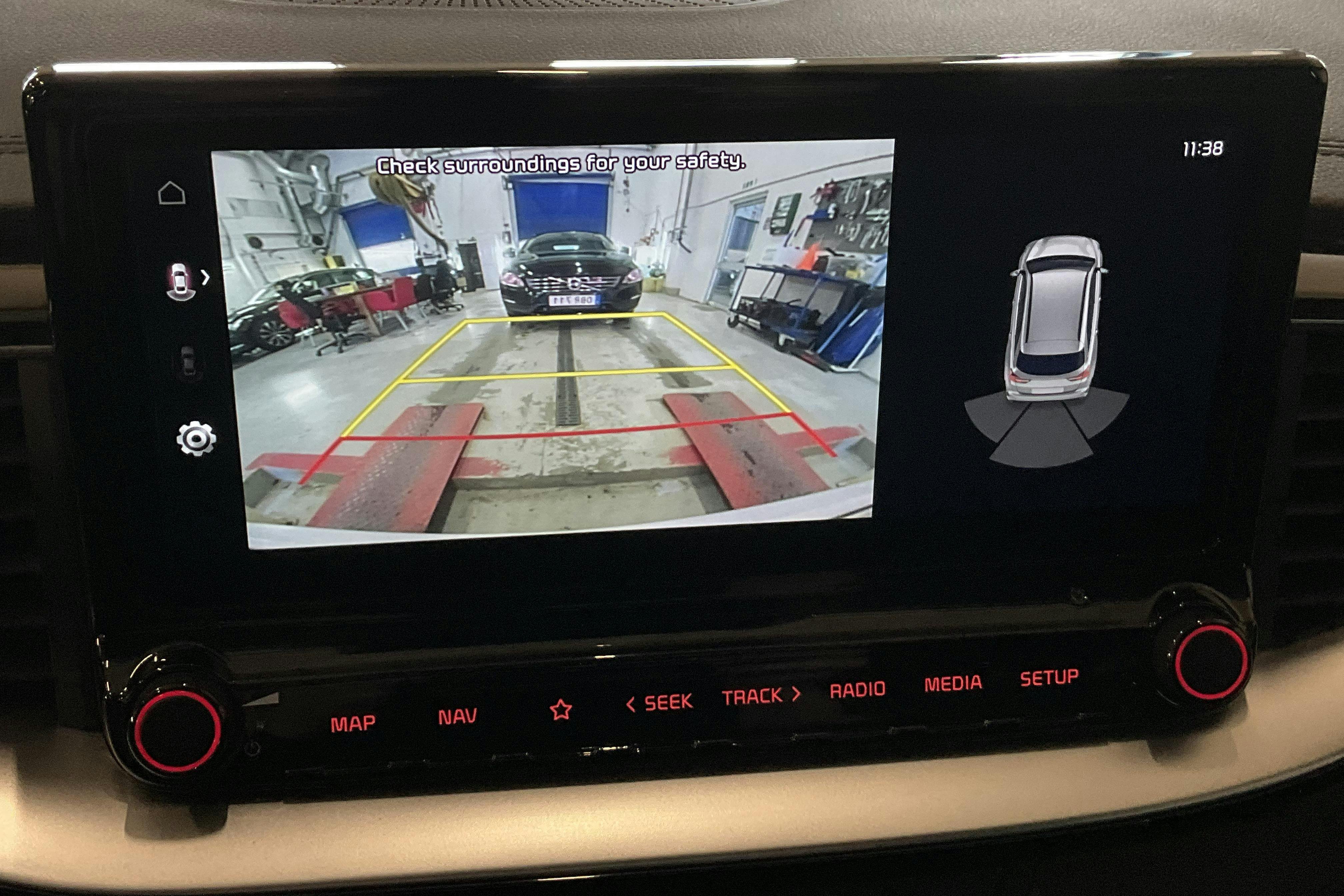 Vehicle Image 12