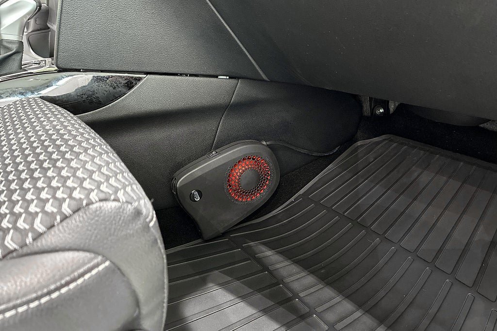 Vehicle Image 25