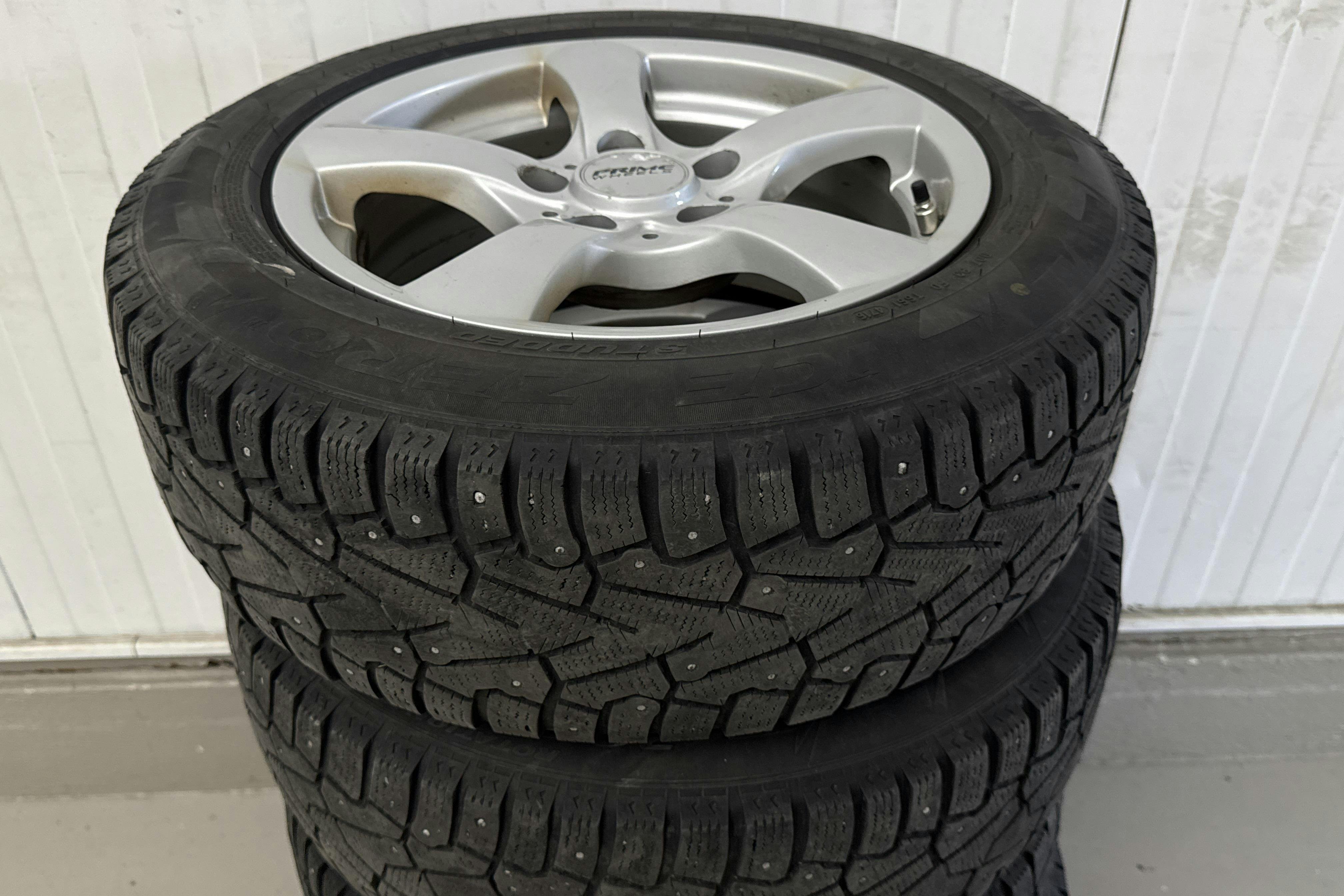 Vehicle Image 14
