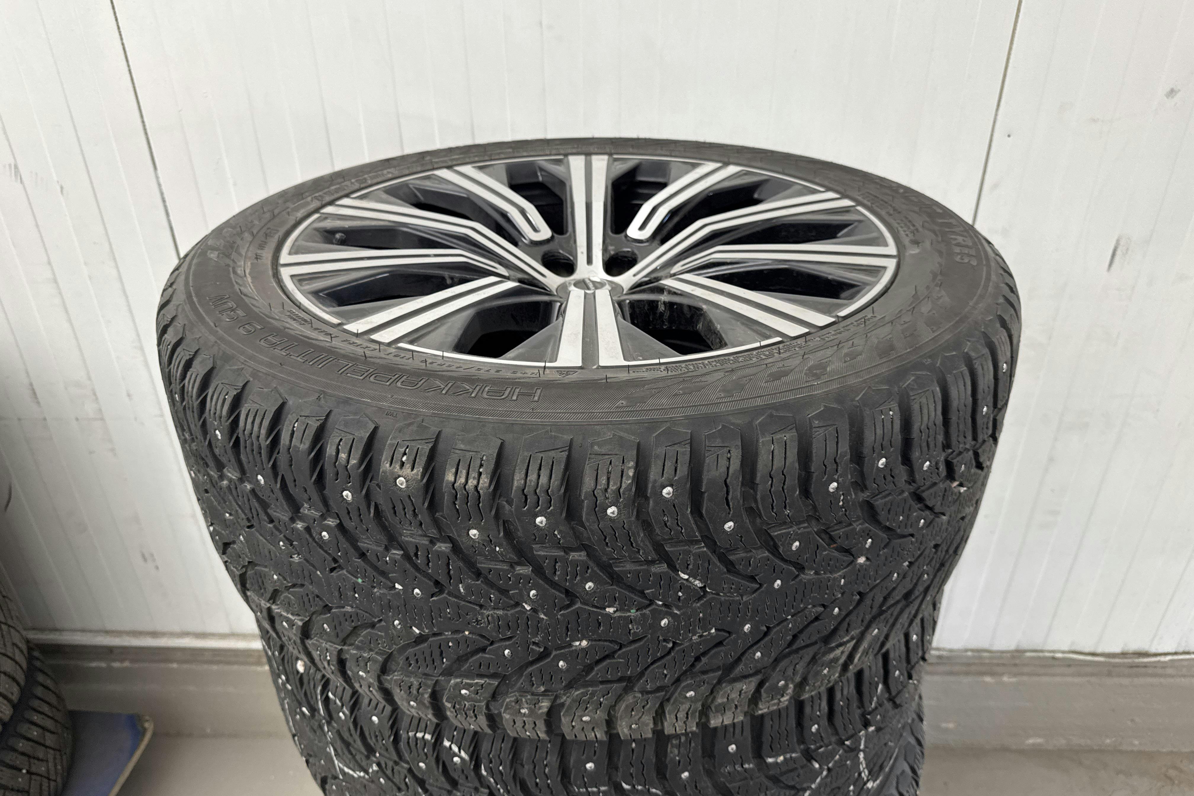 Vehicle Image 30