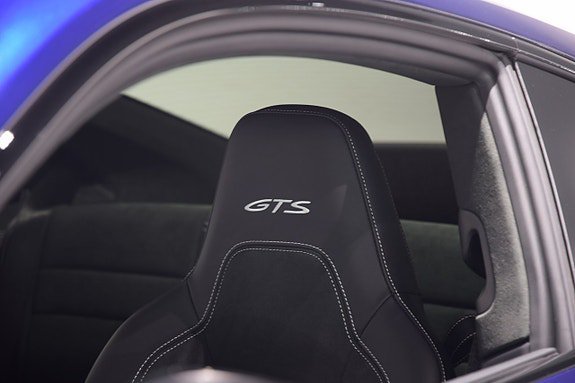 Vehicle Image 26