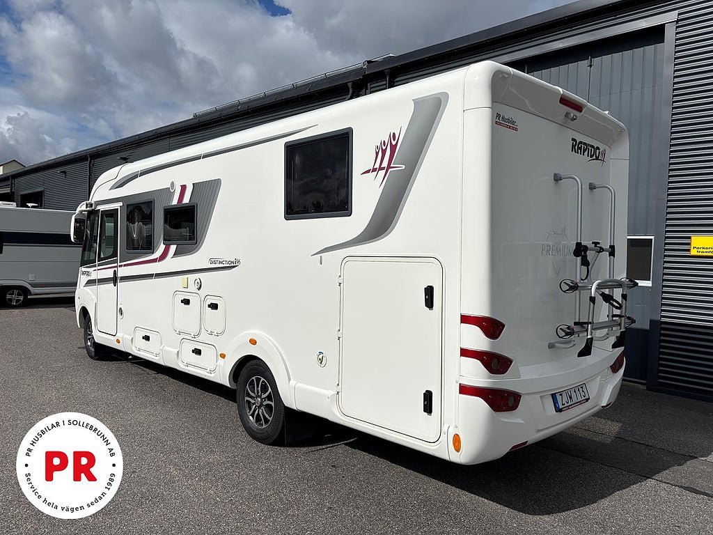 Vehicle Image 13