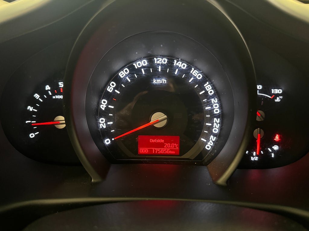 Vehicle Image 23