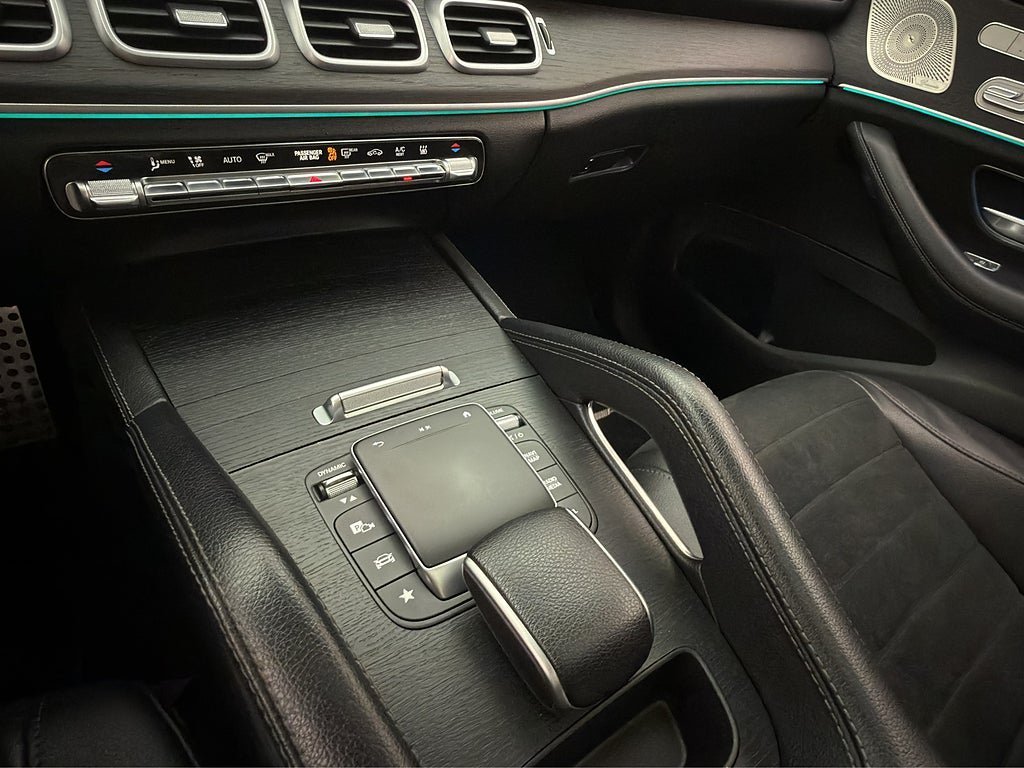 Vehicle Image 37