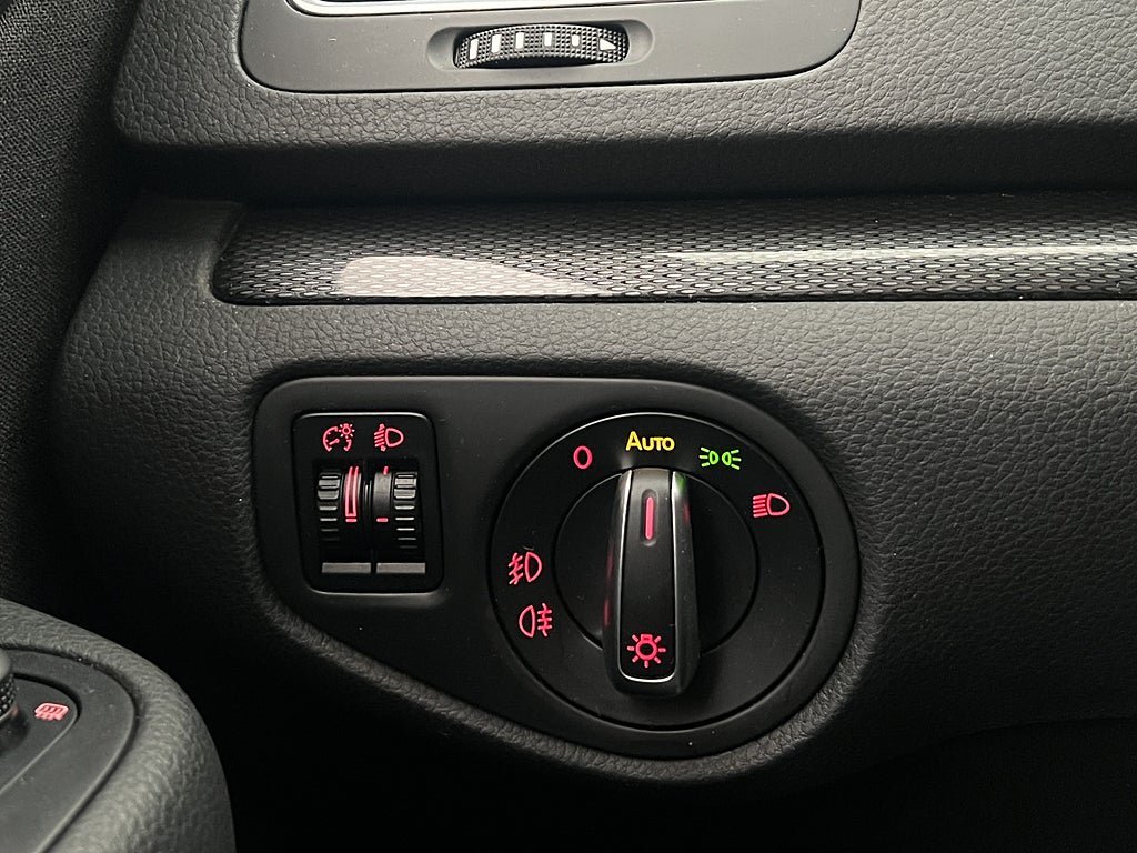 Vehicle Image 27