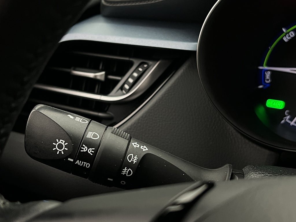 Vehicle Image 25