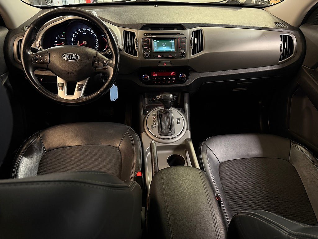Vehicle Image 11