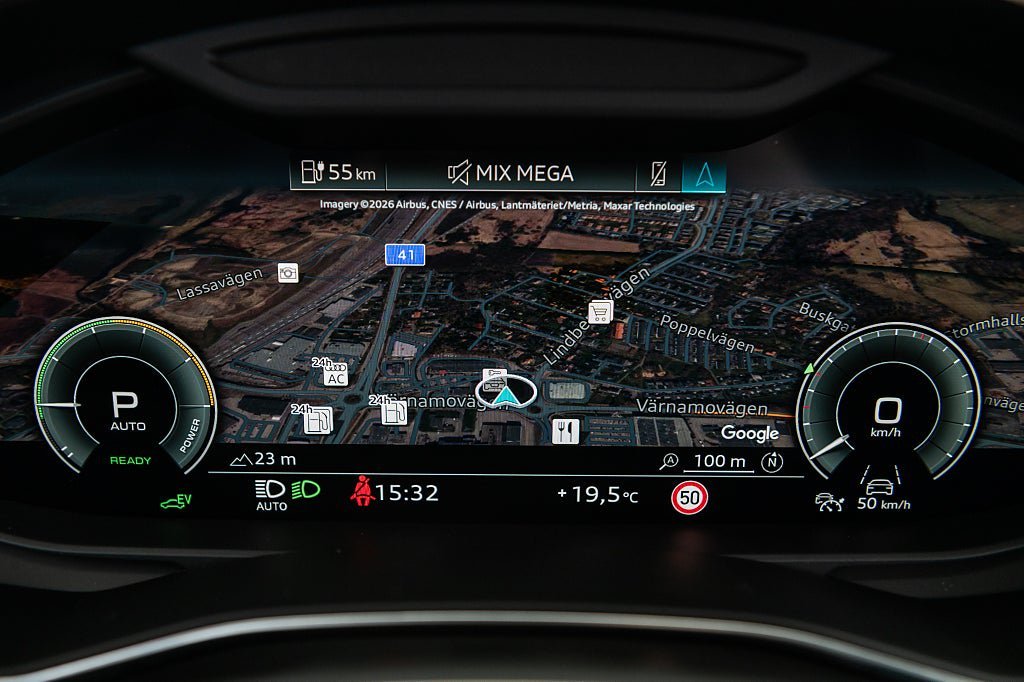 Vehicle Image 10