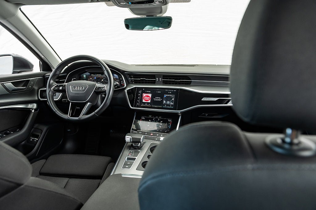 Vehicle Image 22