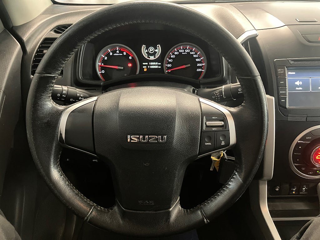 Vehicle Image 13