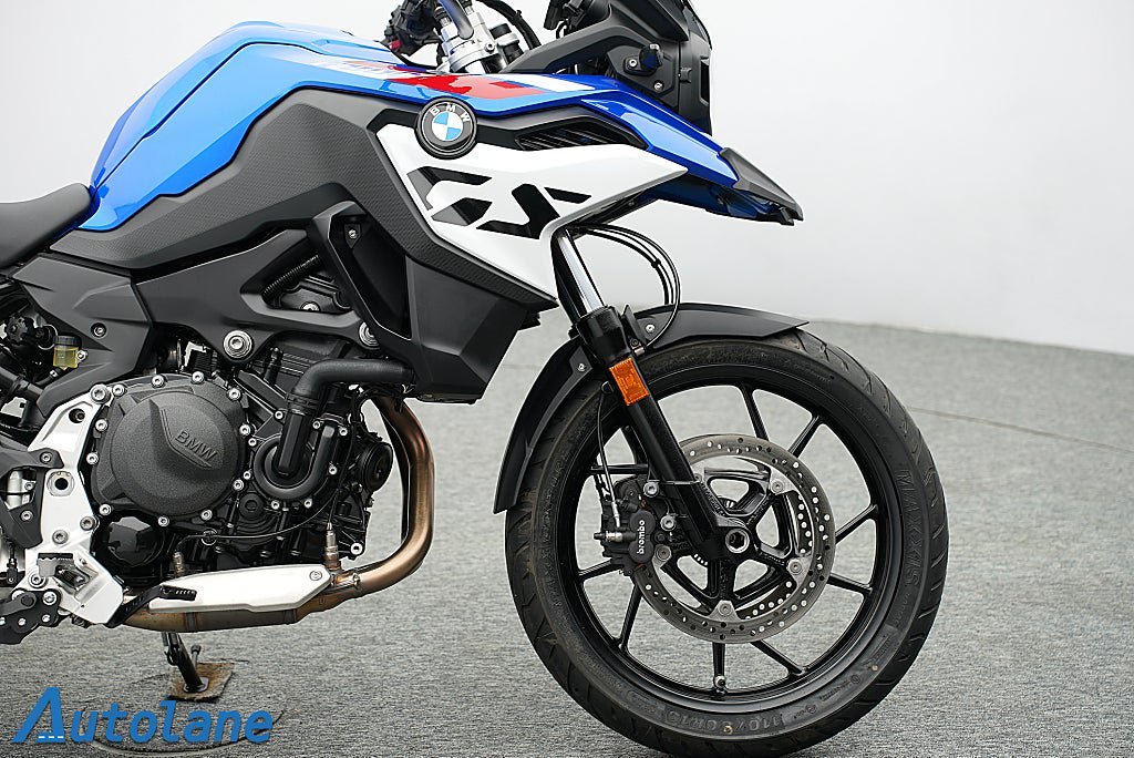Vehicle Image 12