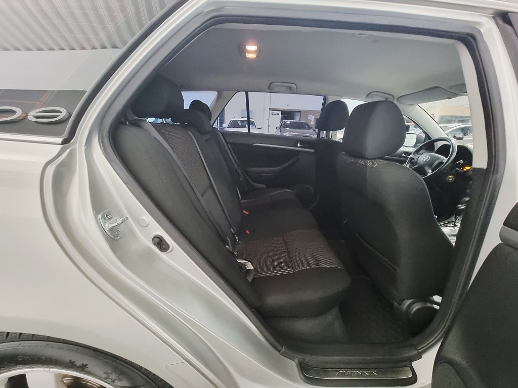 Vehicle Image 17