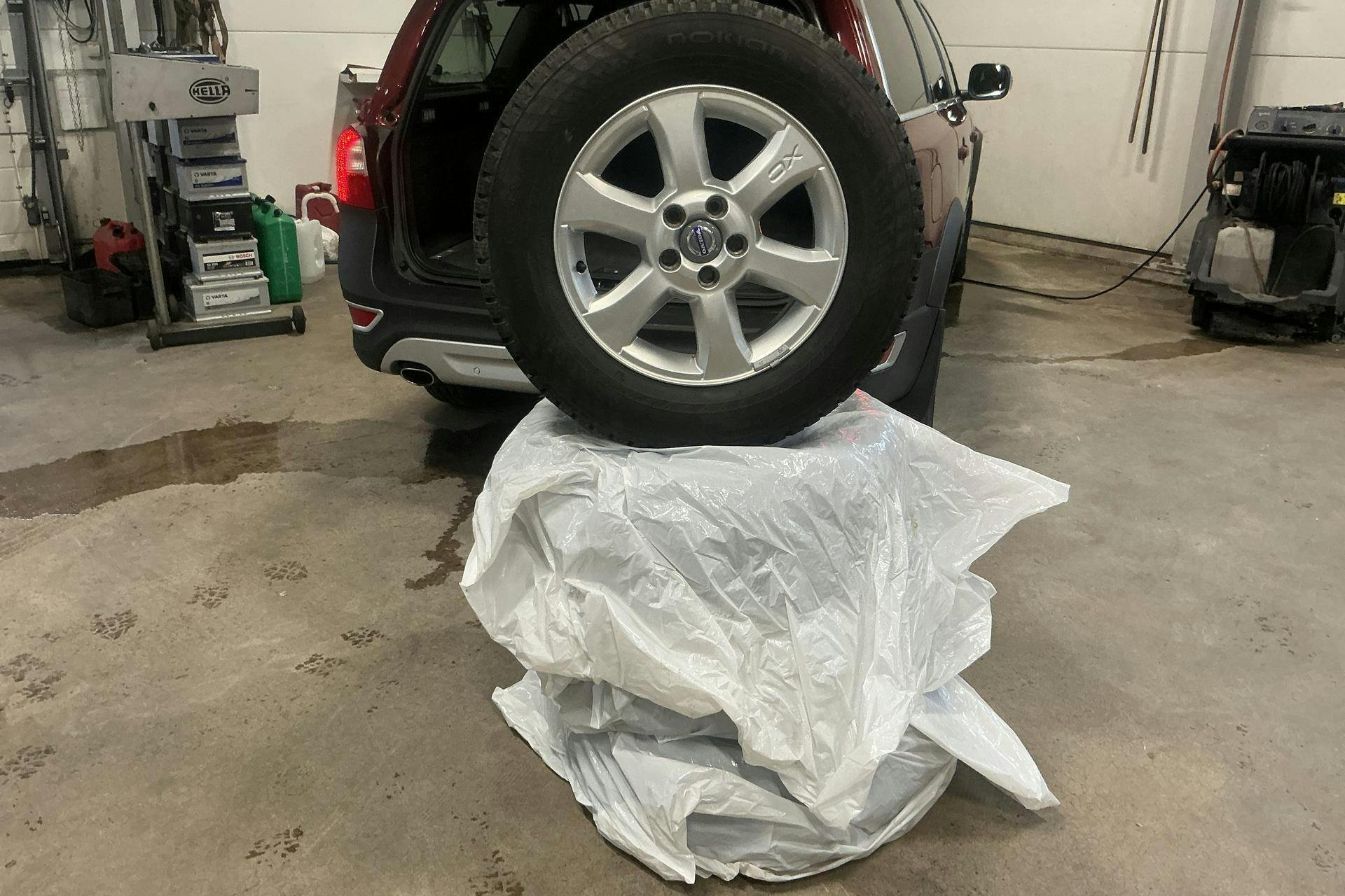 Vehicle Image 13