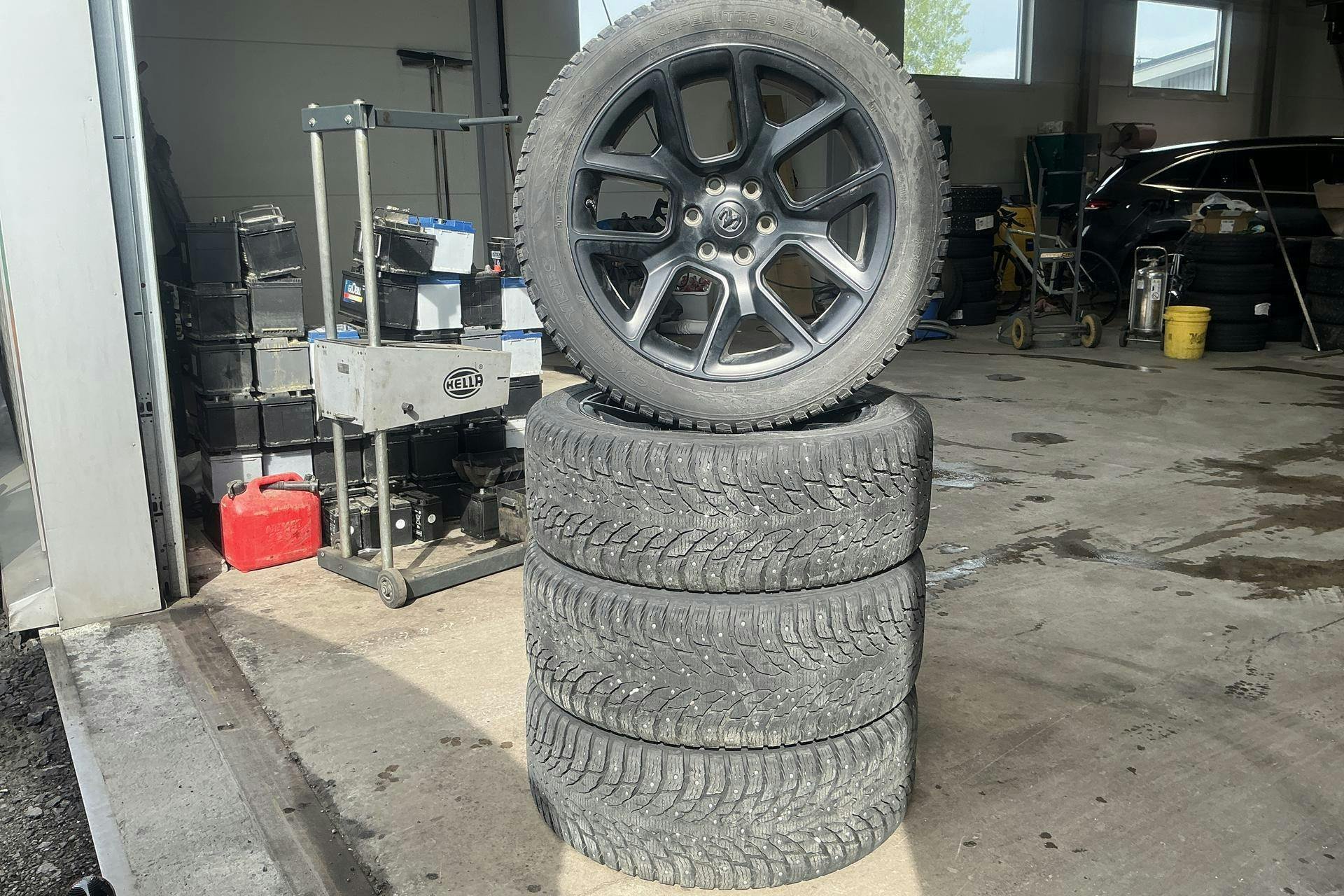 Vehicle Image 17