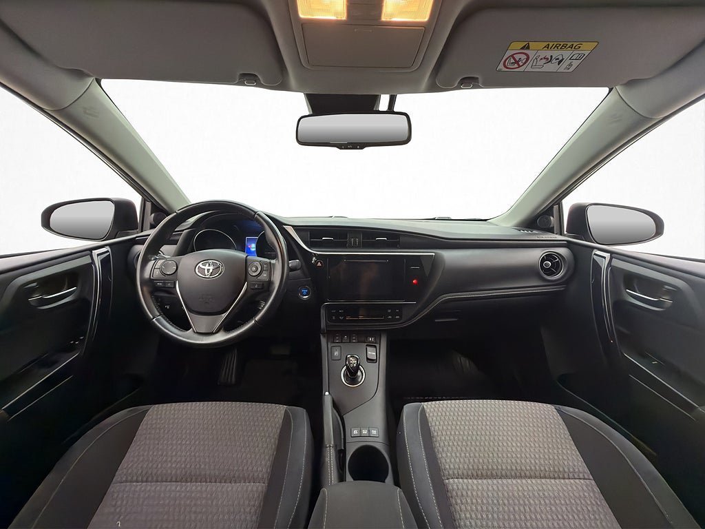 Vehicle Image 12