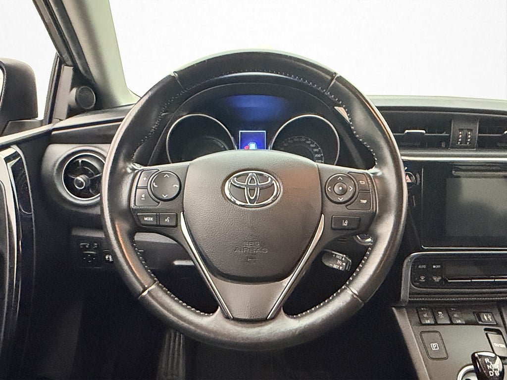 Vehicle Image 13
