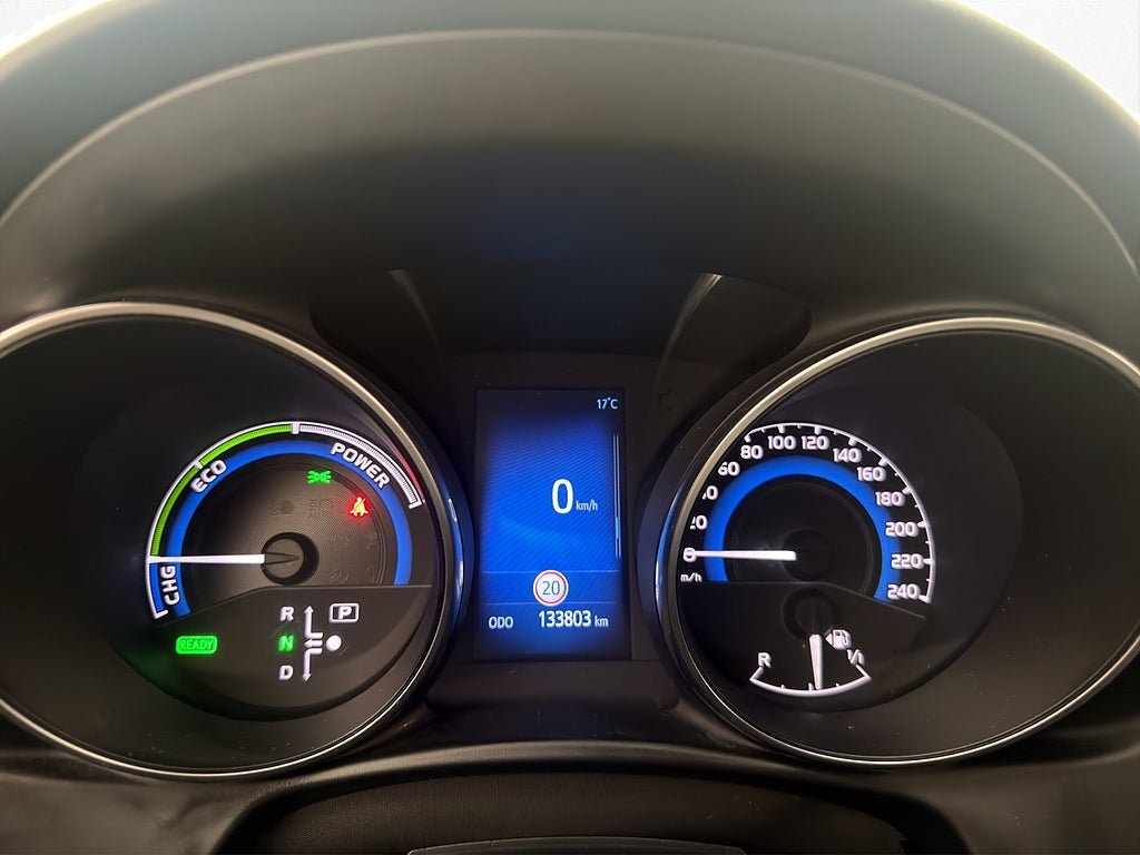 Vehicle Image 17