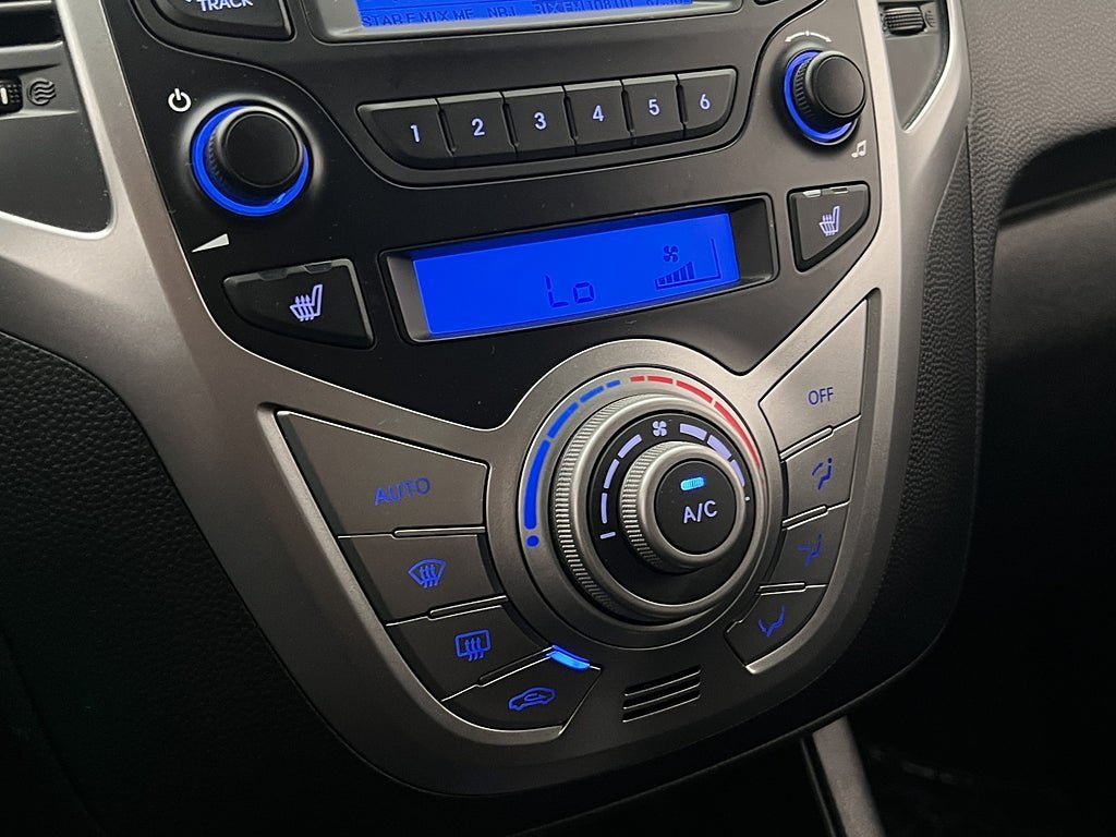 Vehicle Image 21