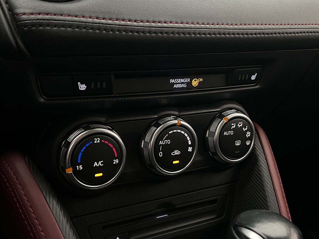 Vehicle Image 24