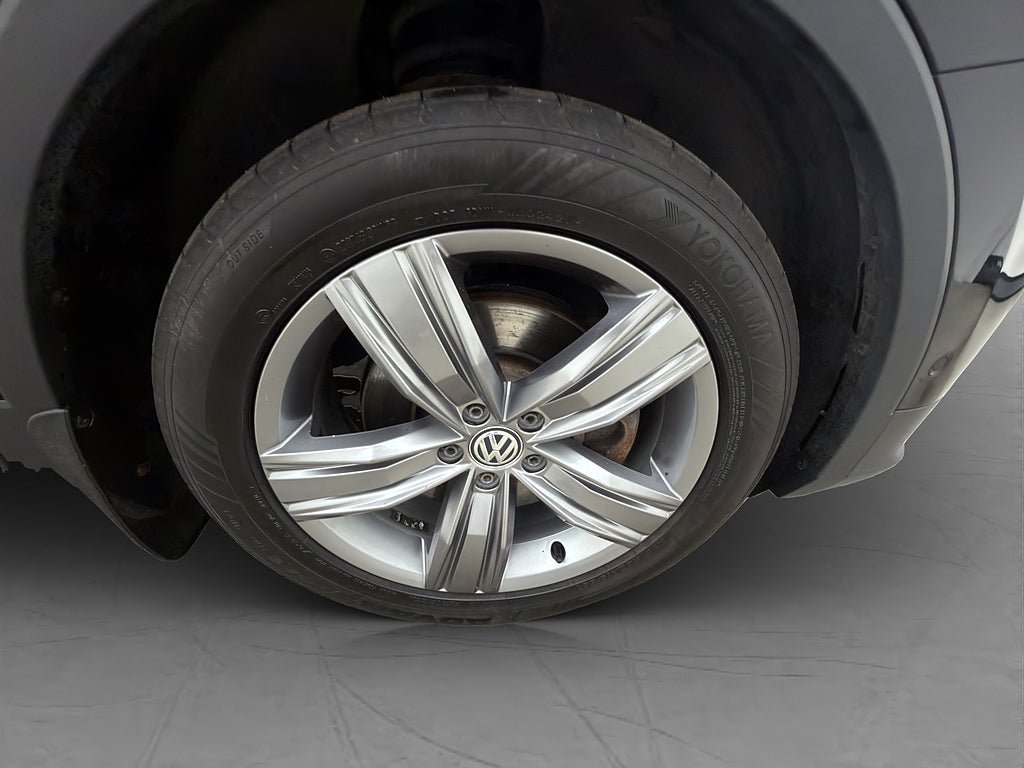 Vehicle Image 38