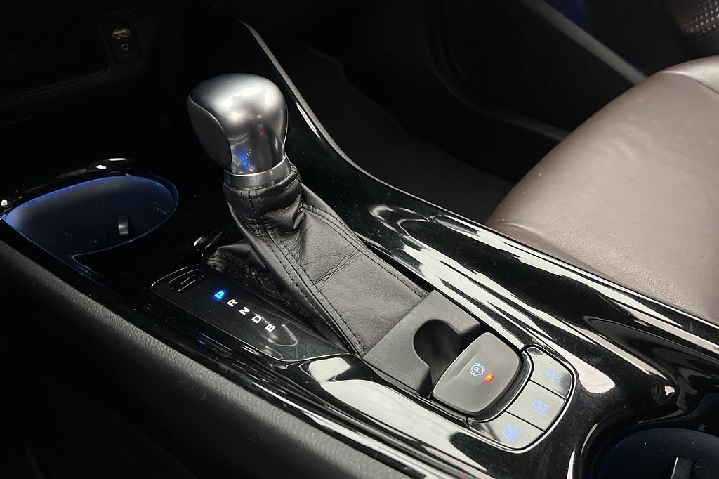 Vehicle Image 21