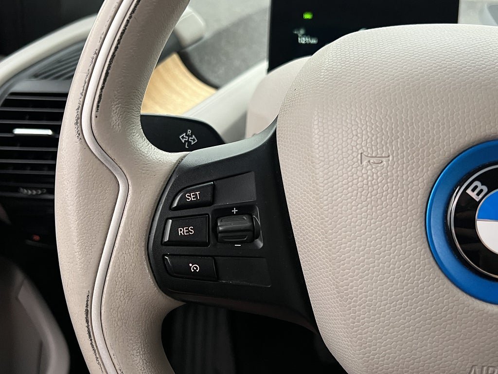 Vehicle Image 26