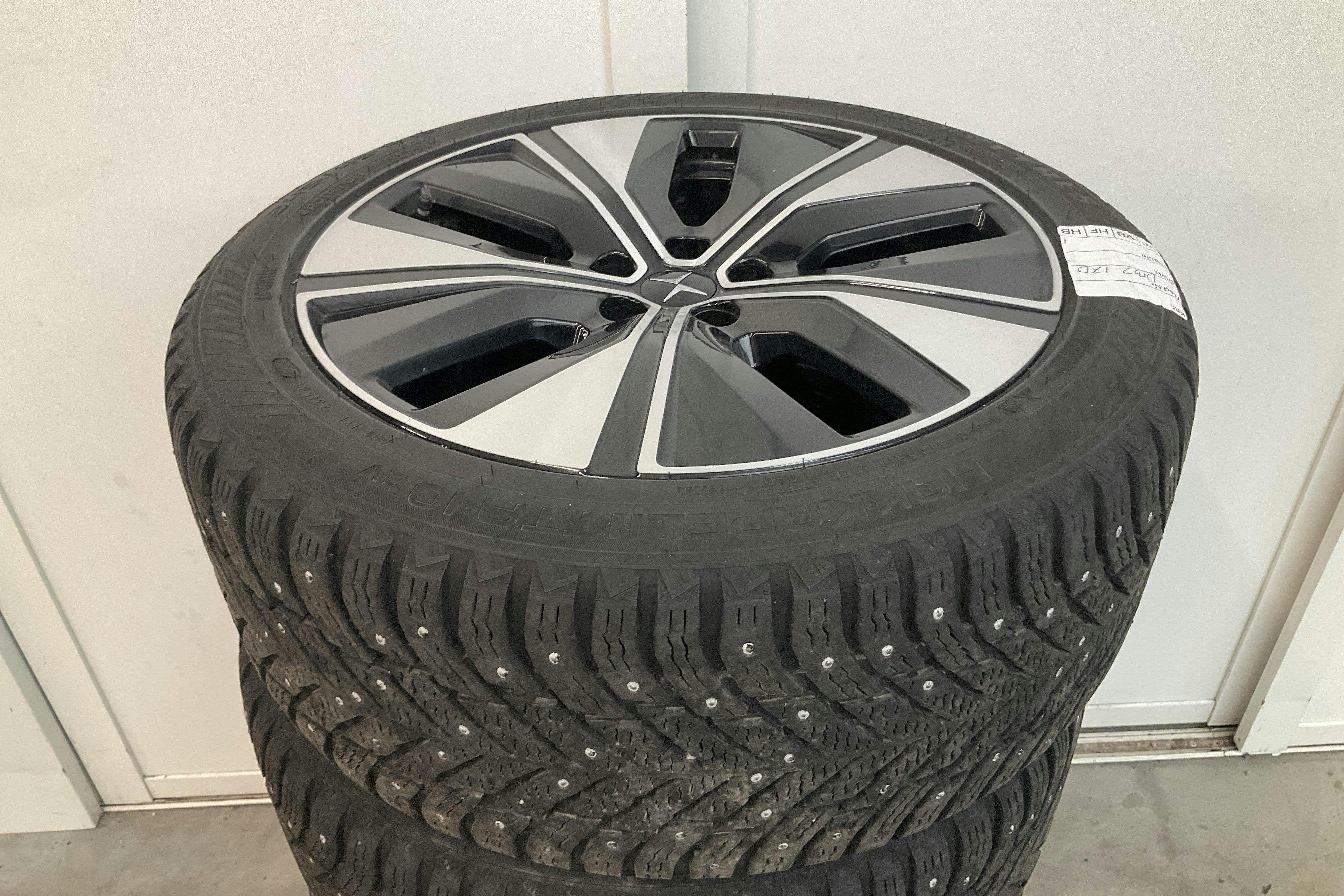 Vehicle Image 19