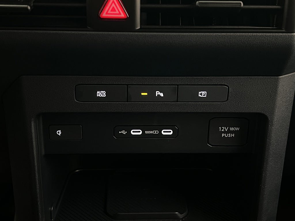Vehicle Image 29