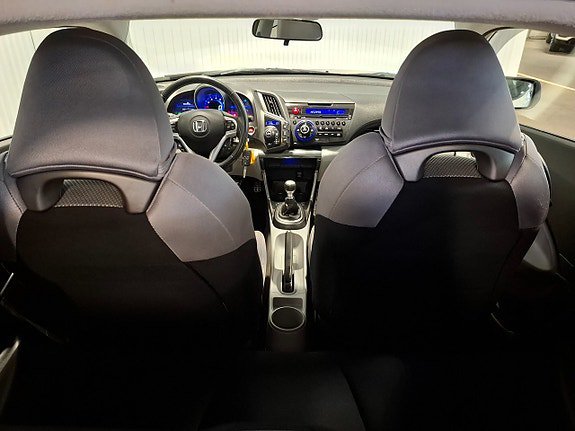 Vehicle Image 10