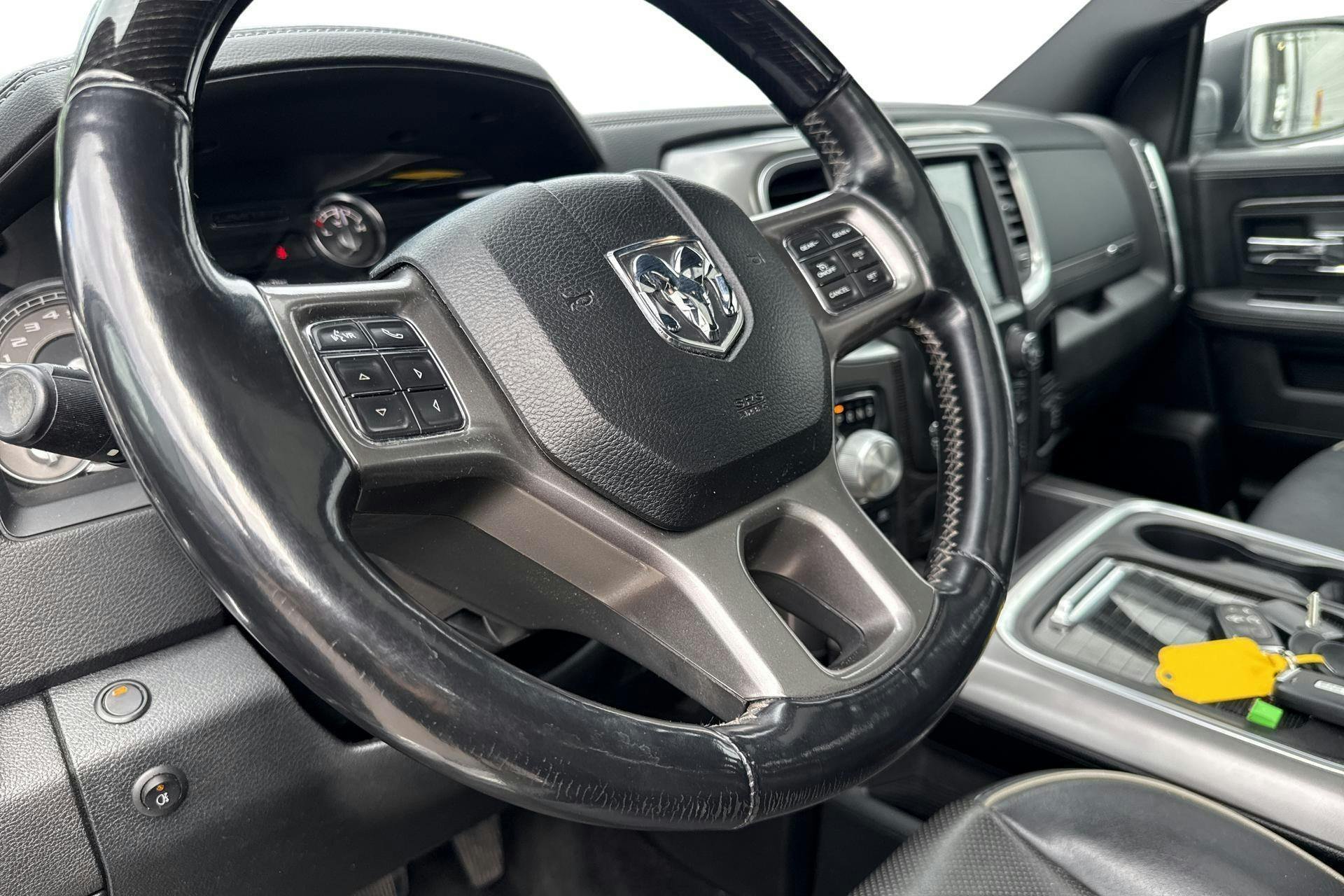 Vehicle Image 17