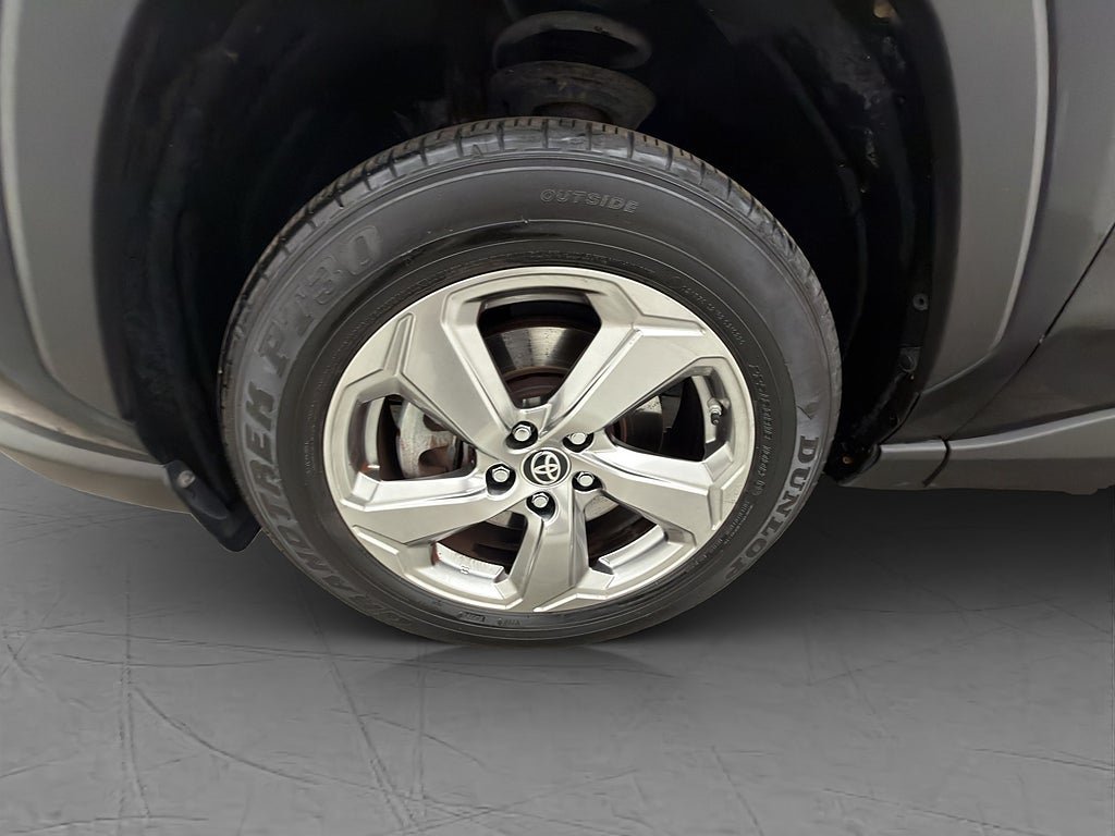 Vehicle Image 35