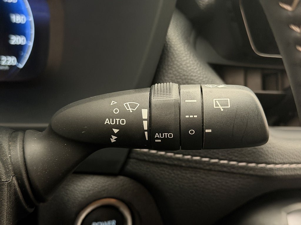 Vehicle Image 36