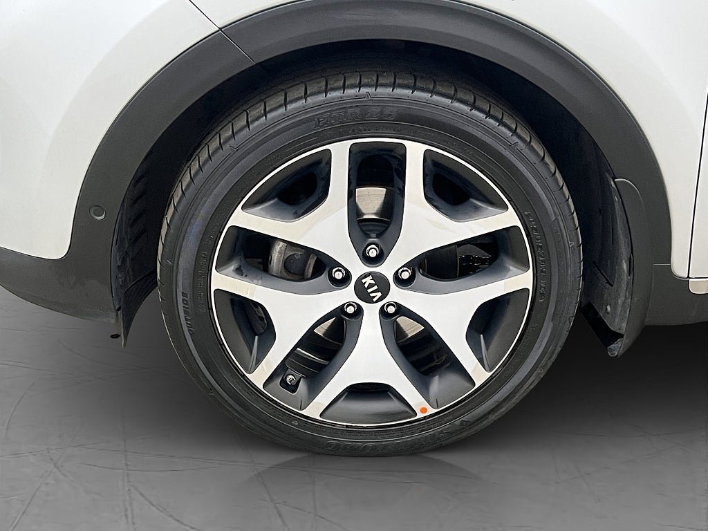 Vehicle Image 30