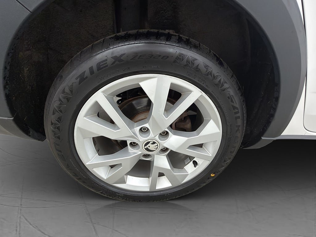 Vehicle Image 31