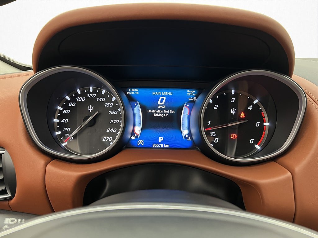 Vehicle Image 18