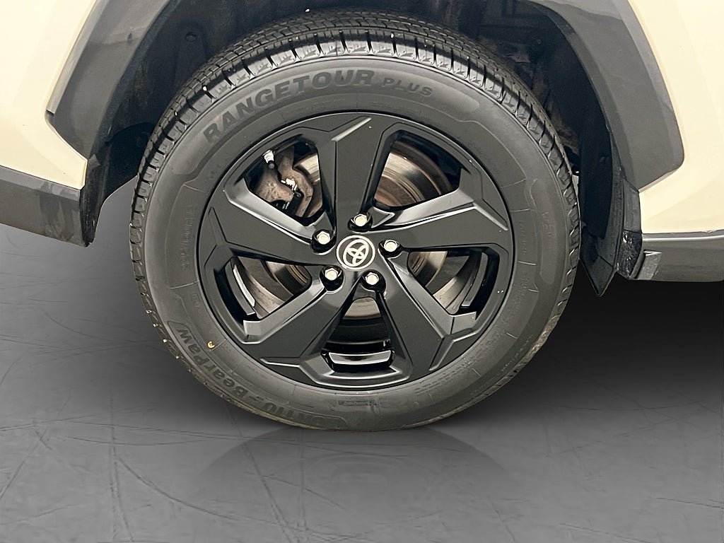 Vehicle Image 30