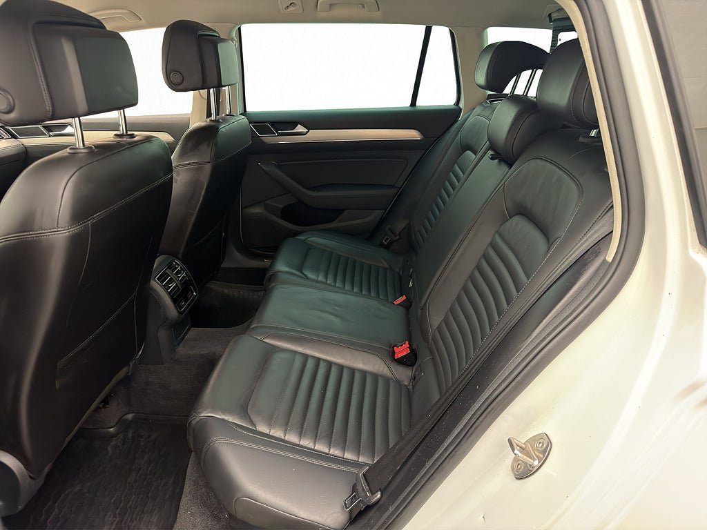 Vehicle Image 26