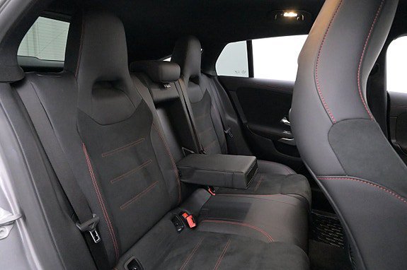 Vehicle Image 24