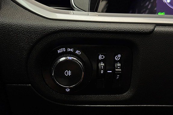Vehicle Image 27