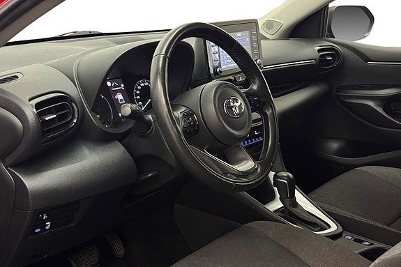 Vehicle Image 12