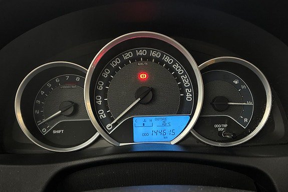 Vehicle Image 16