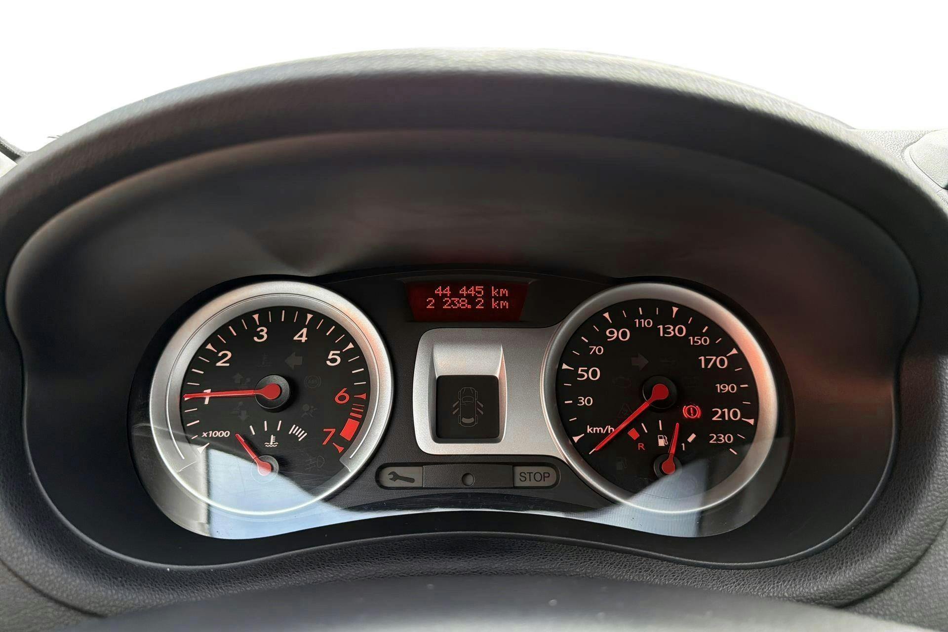 Vehicle Image 10