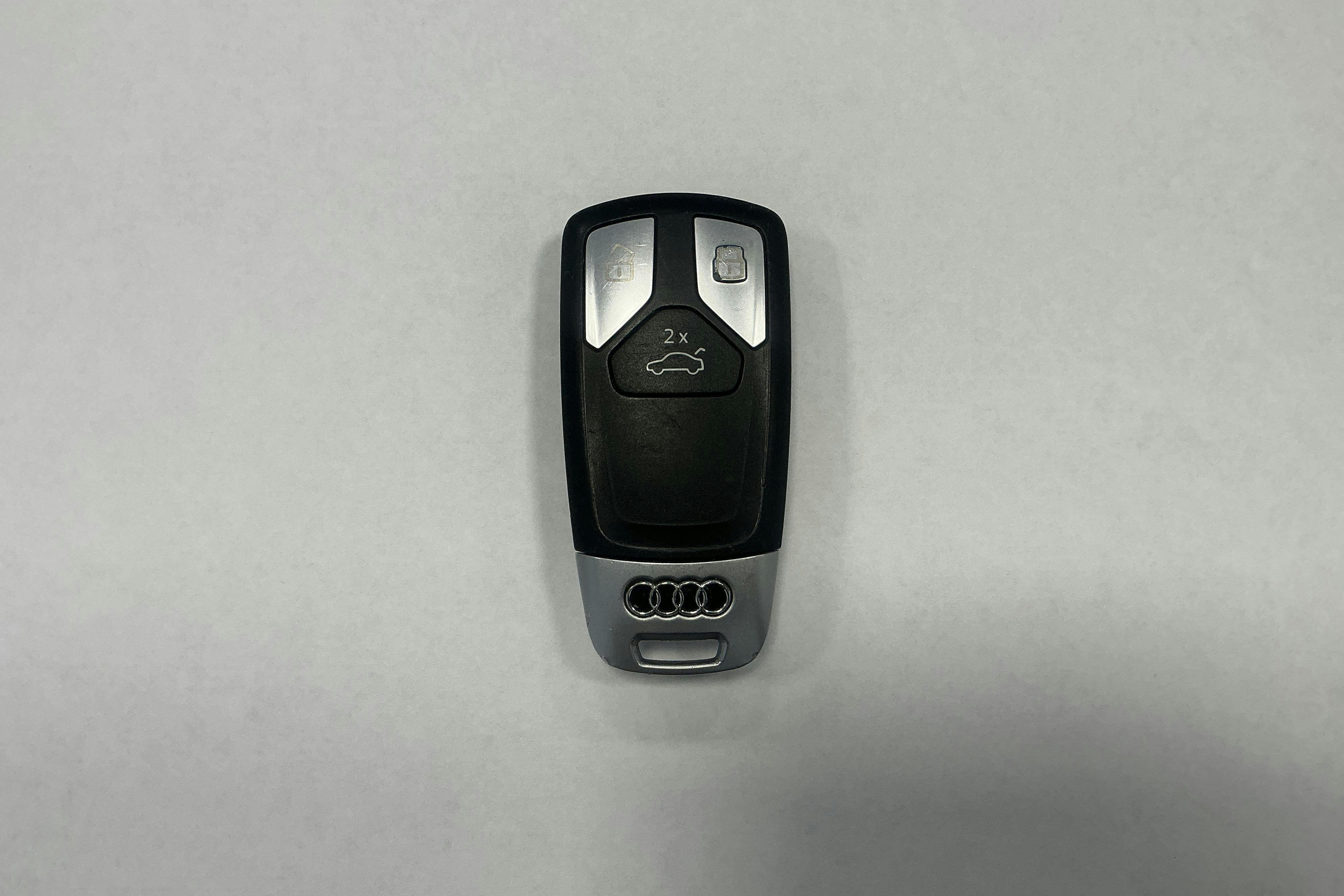 Vehicle Image 15