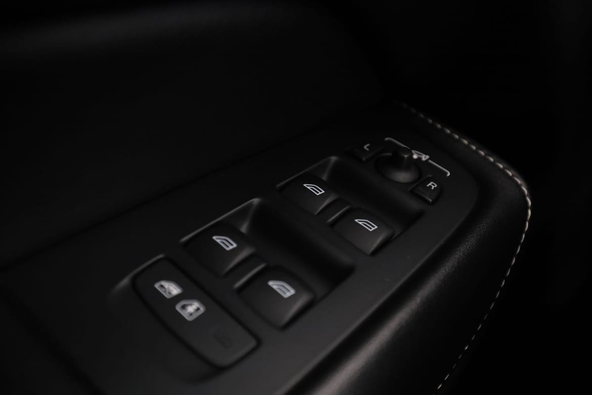 Vehicle Image 33
