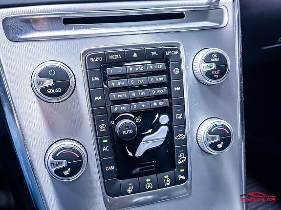 Vehicle Image 28