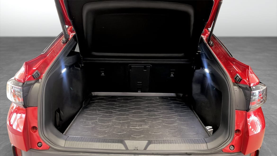 Vehicle Image 12