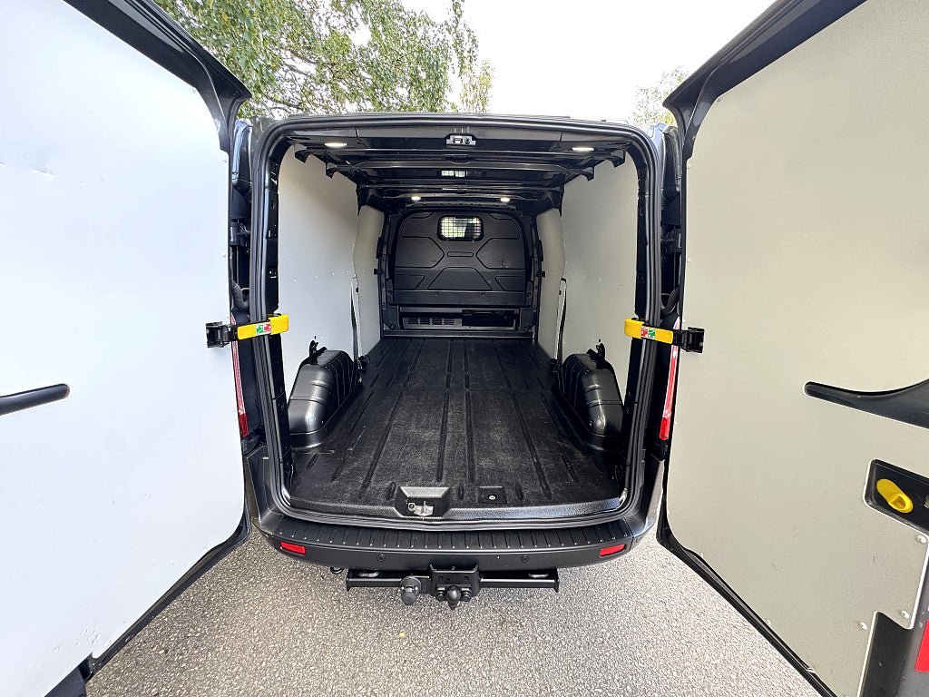 Vehicle Image 17