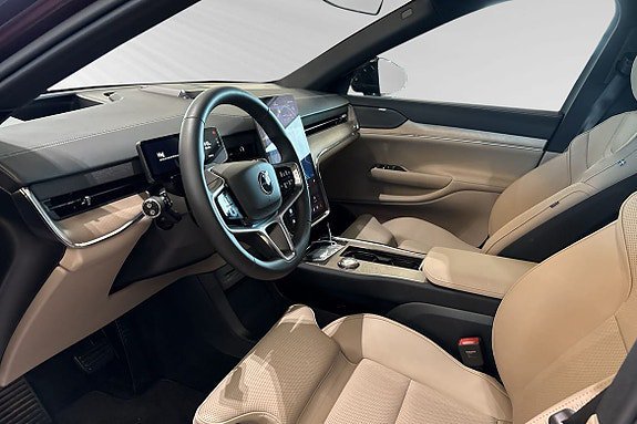 Vehicle Image 32