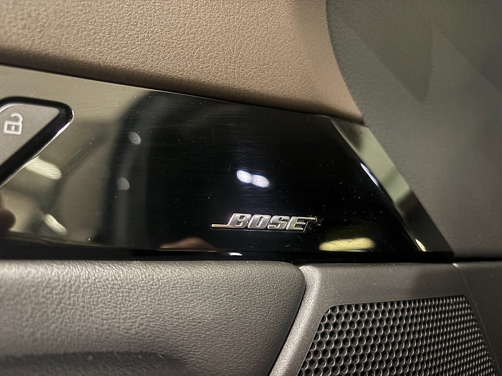 Vehicle Image 27