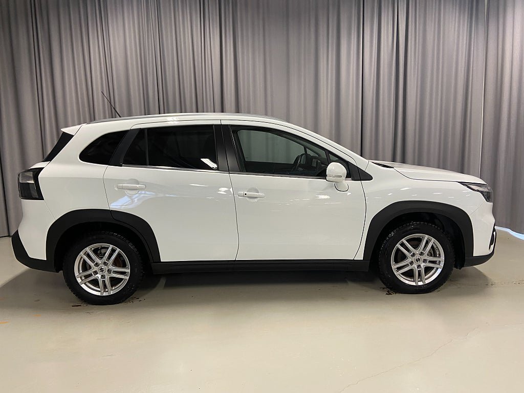 Vehicle Image 4